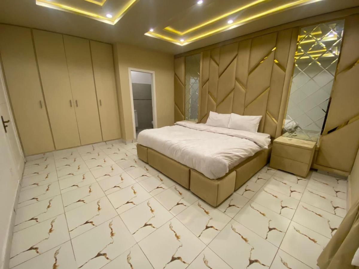Luxe Suites Bahria Town Lahor Dış mekan fotoğraf