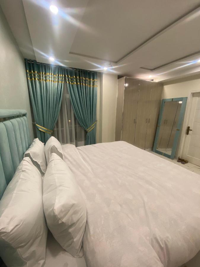 Luxe Suites Bahria Town Lahor Dış mekan fotoğraf