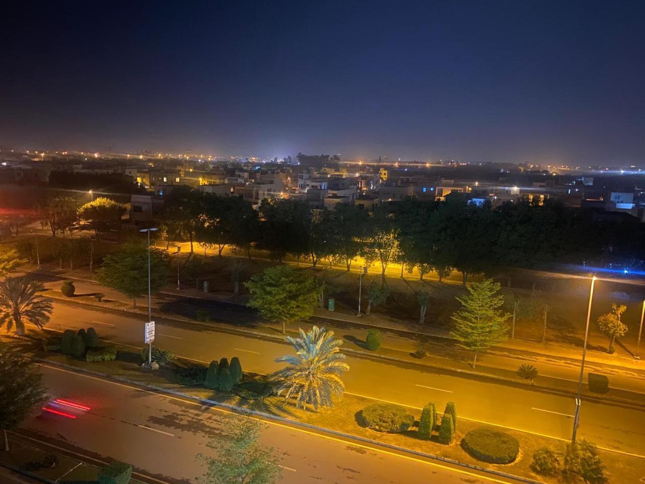 Luxe Suites Bahria Town Lahor Dış mekan fotoğraf